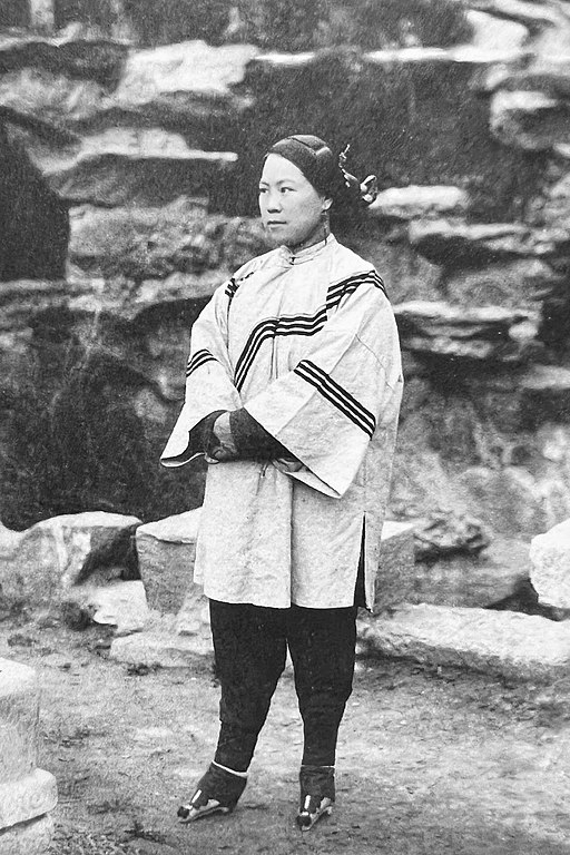 A_Han_Woman_in_1900s_Beijing